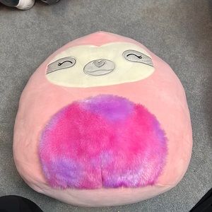 Taryn the sloth squishmallow!